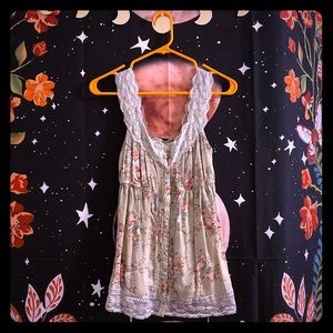 Light Olive Floral Wide Delicate Lace Sleeve Tank